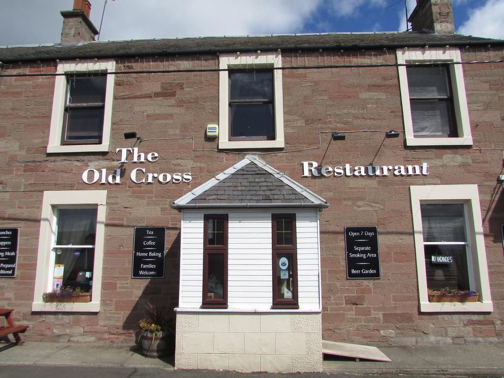 The Old Cross Inn Blairgowrie and Rattray Εξωτερικό φωτογραφία
